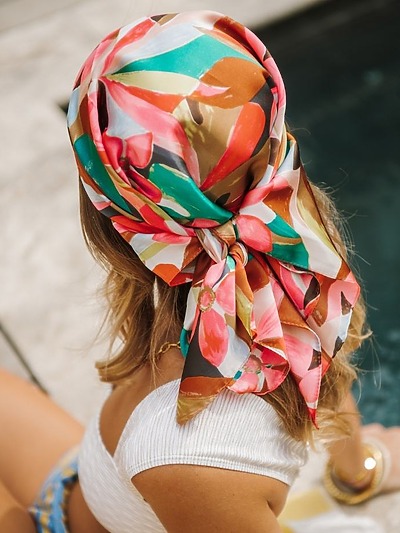 Foulard fleuri