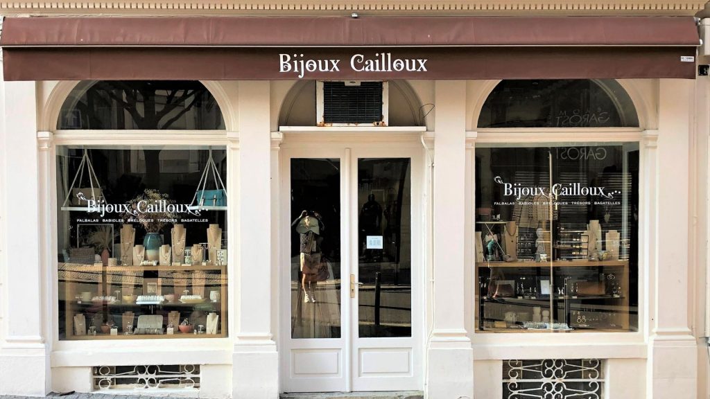 bijoux cailloux biarritz