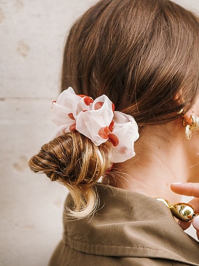 Chouchou a pois​ rouge