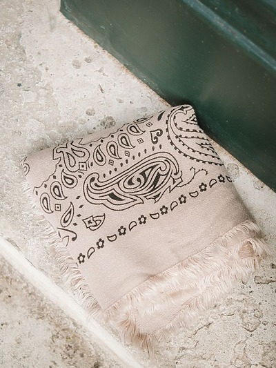 Foulard imprimé bandana​