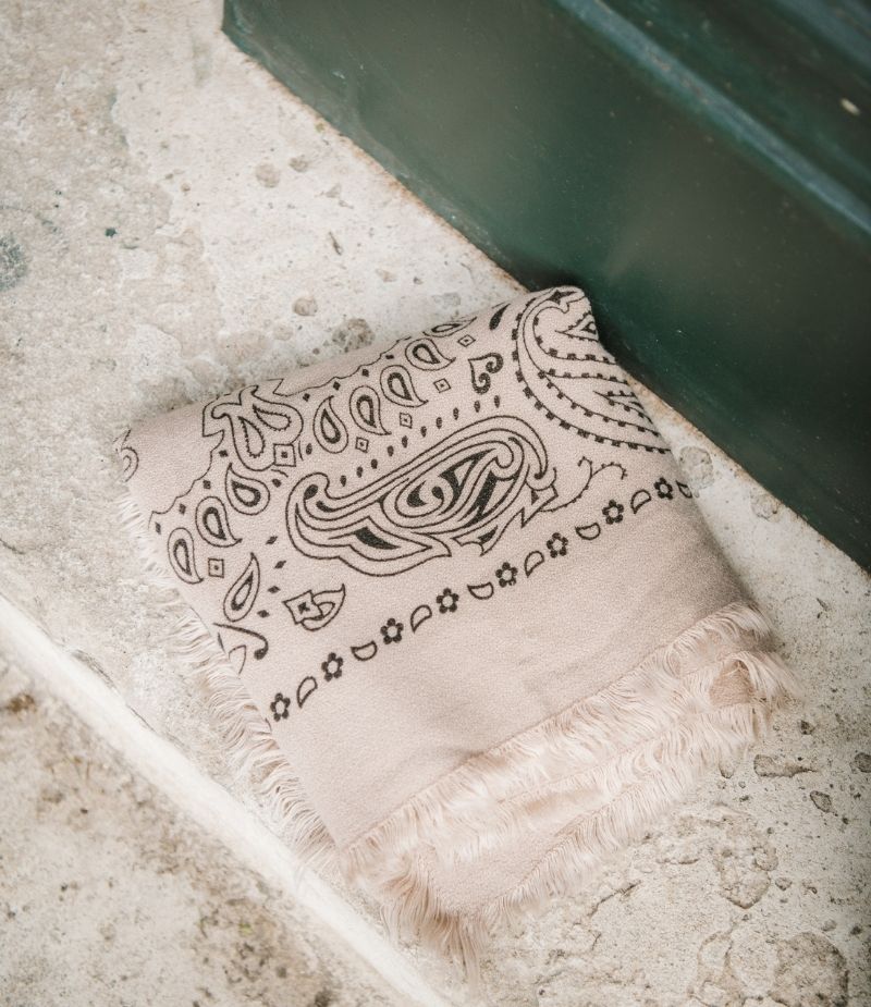 Foulard imprimé bandana​