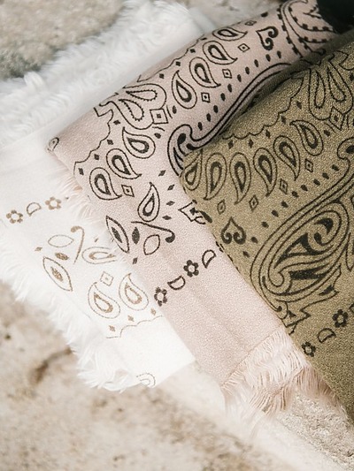 Foulard imprimé bandana​