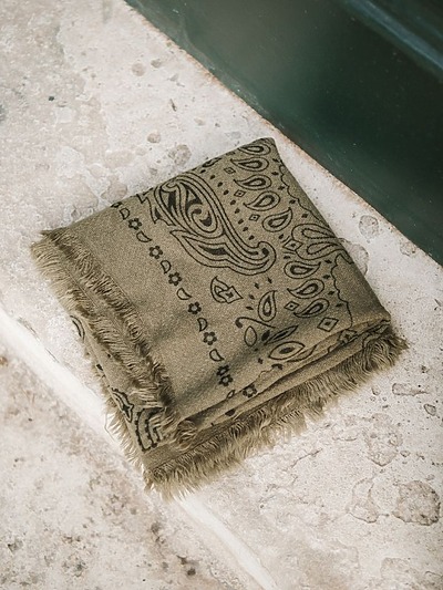 Foulard imprimé bandana​