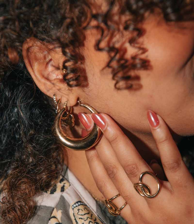 Grosses boucles d'oreilles