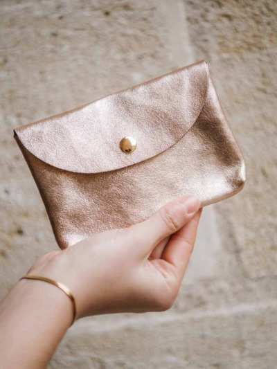 pochette en cuir