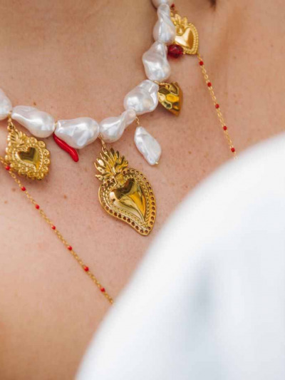 Gros collier doré femme