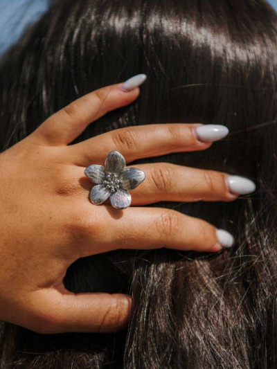 Bague fleur dorée
