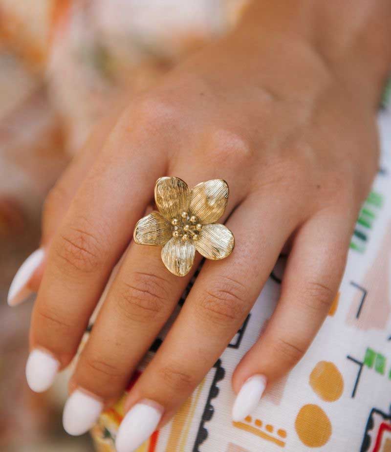 Bague fleur dorée