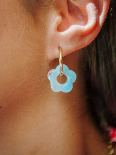 Boucles d'oreilles fleur résine