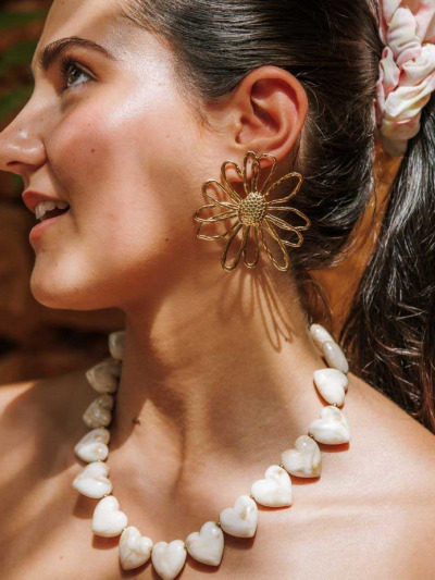 Boucle d'oreille marguerite pendante