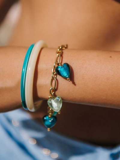 Bracelet avec des cœurs