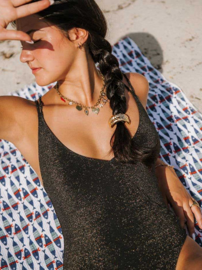 Collier avec breloques