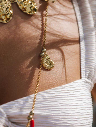 Collier coquillage doré