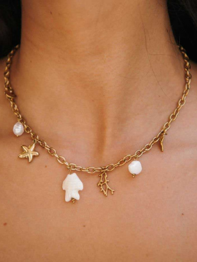 Collier avec pampilles blanc