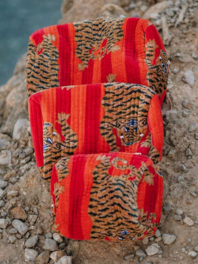 Pochette rouge tigre​