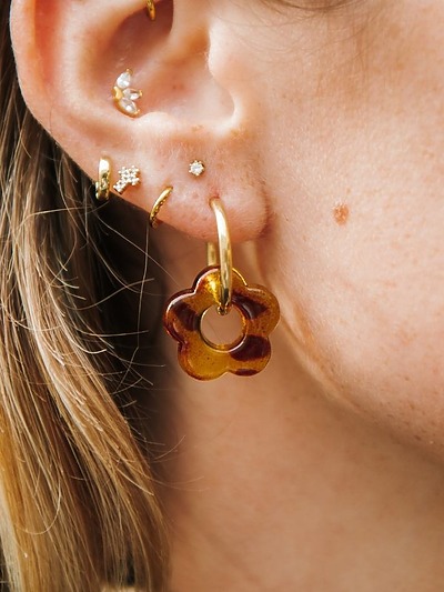 Boucles d'oreilles fleur résine
