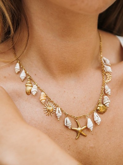 Collier breloque coquillage​