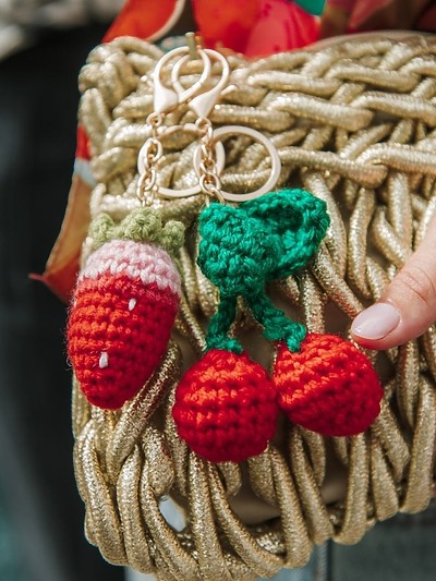 Porte clé fraise crochet​​
