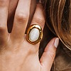 Bague épaisse femme blanche