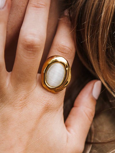 Bague épaisse femme blanche