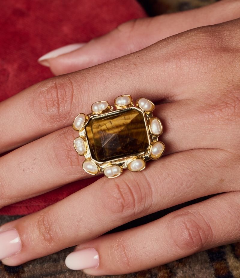 Bague avec une pierre