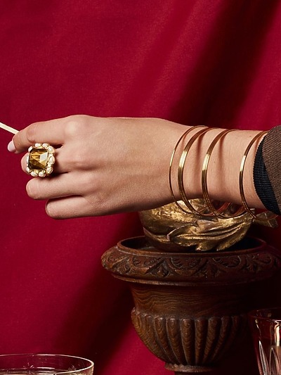 Bague avec une pierre