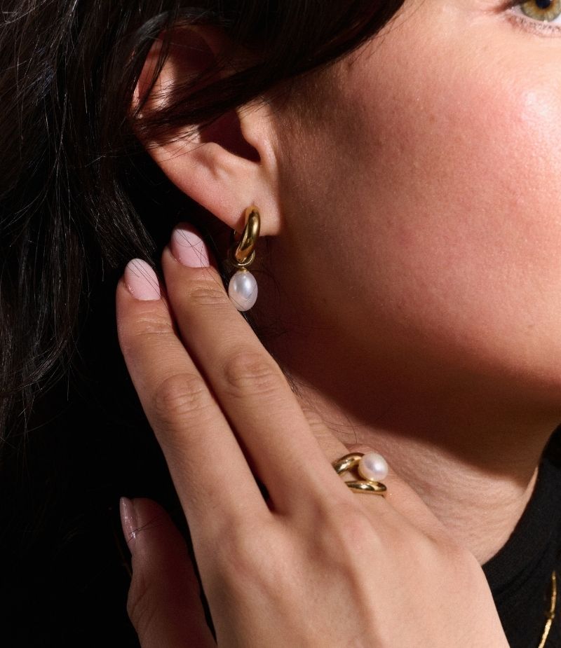 Bague avec pierre nacre