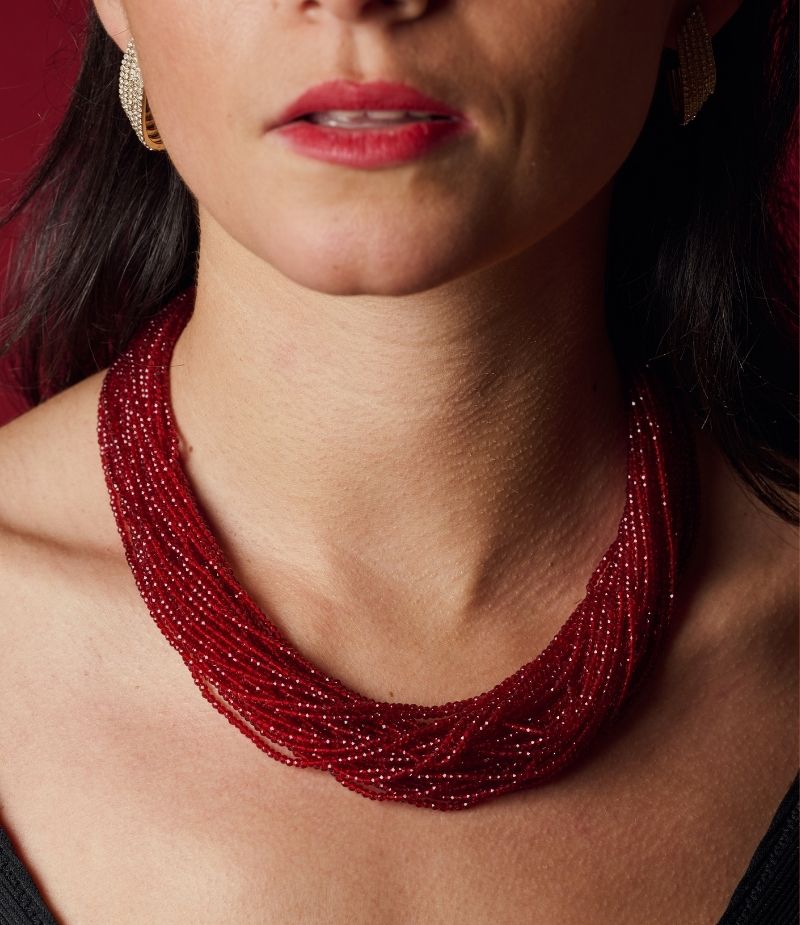 Collier rouge​