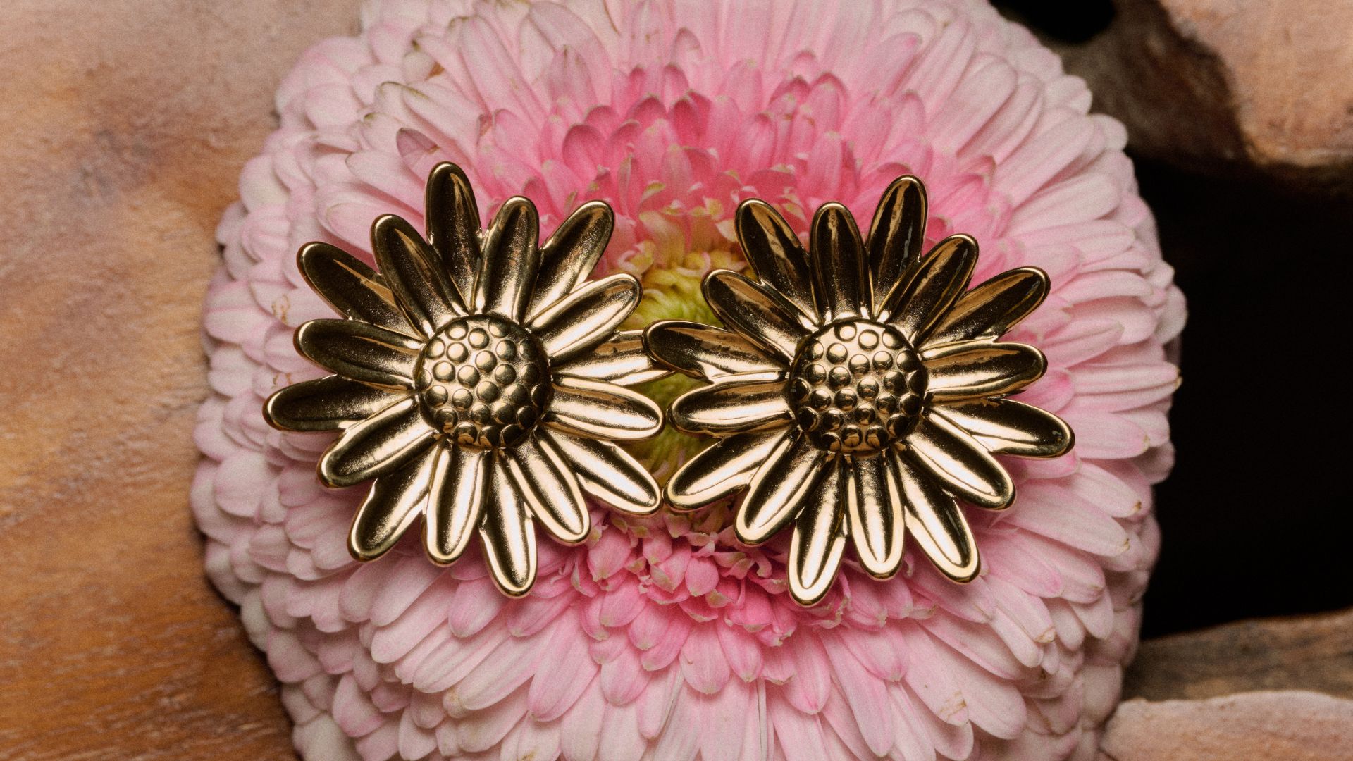 bannière fête des grands-mères bijoux cailloux