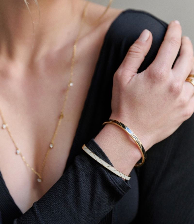 Bracelet émaillé​