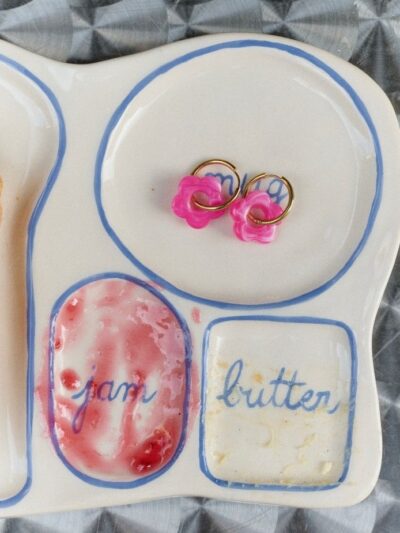 Boucles d'oreilles fleur résine