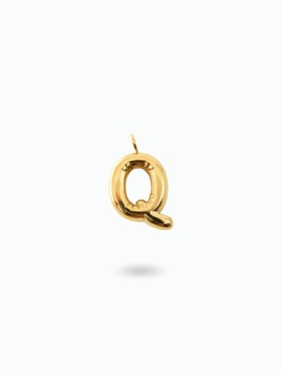 pendentif en lettre q