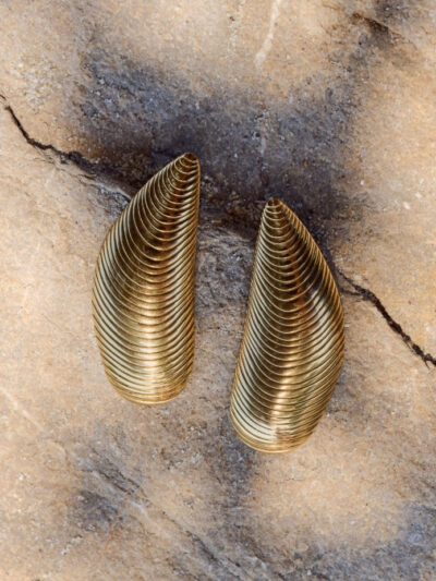 Grosses boucles d'oreilles pendantes originales​