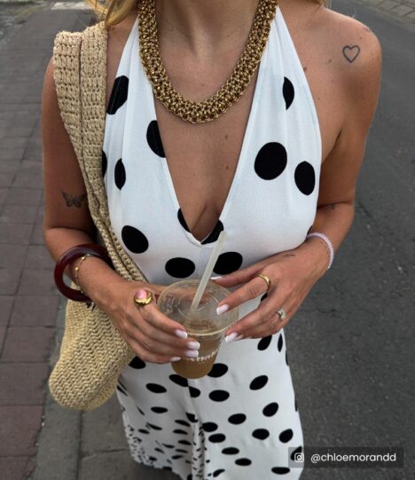 Gros collier doré femme